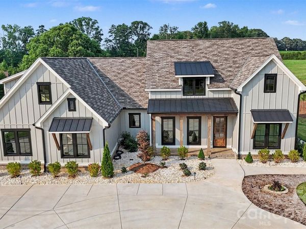 1012 Marthas Meadow Lane, Monroe, NC 28112