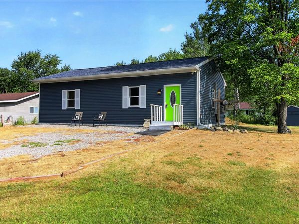 8048 17 Mile Road, Rodney, MI 49342