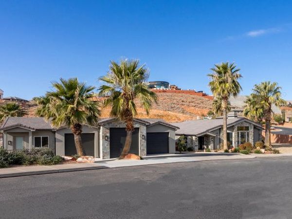 1297 W LIONS HEAD DR , Washington, UT 84780
