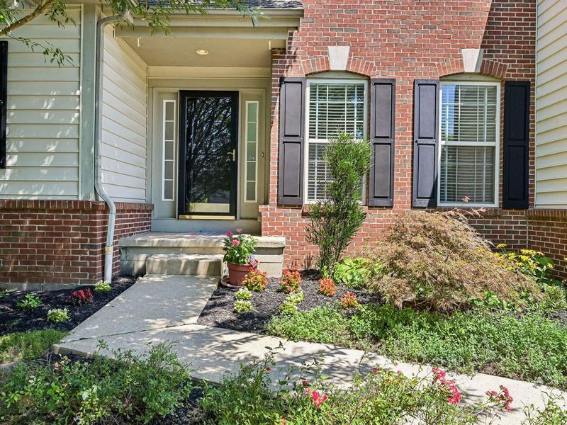 4690 Cherry Glen Drive, Powell, OH 43065 Photo 2