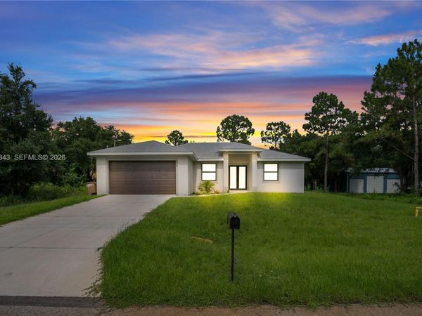 516 DAYTON AVE, Lehigh Acres, FL 33972