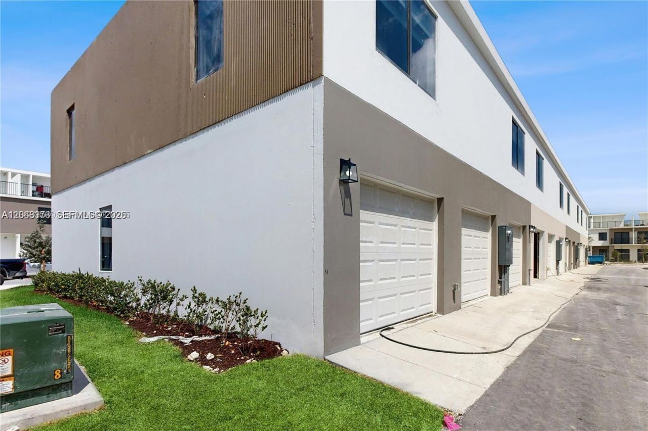 14539 SW 262nd St, Unit 1, Homestead, FL 33032 Photo