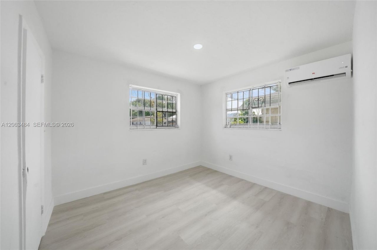 Please Call For Address, Miami, FL 33142 Photo