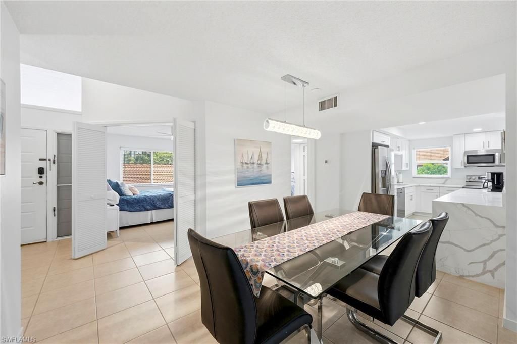 4092 Belair Ln, Unit 17, Naples, FL 34103 Photo