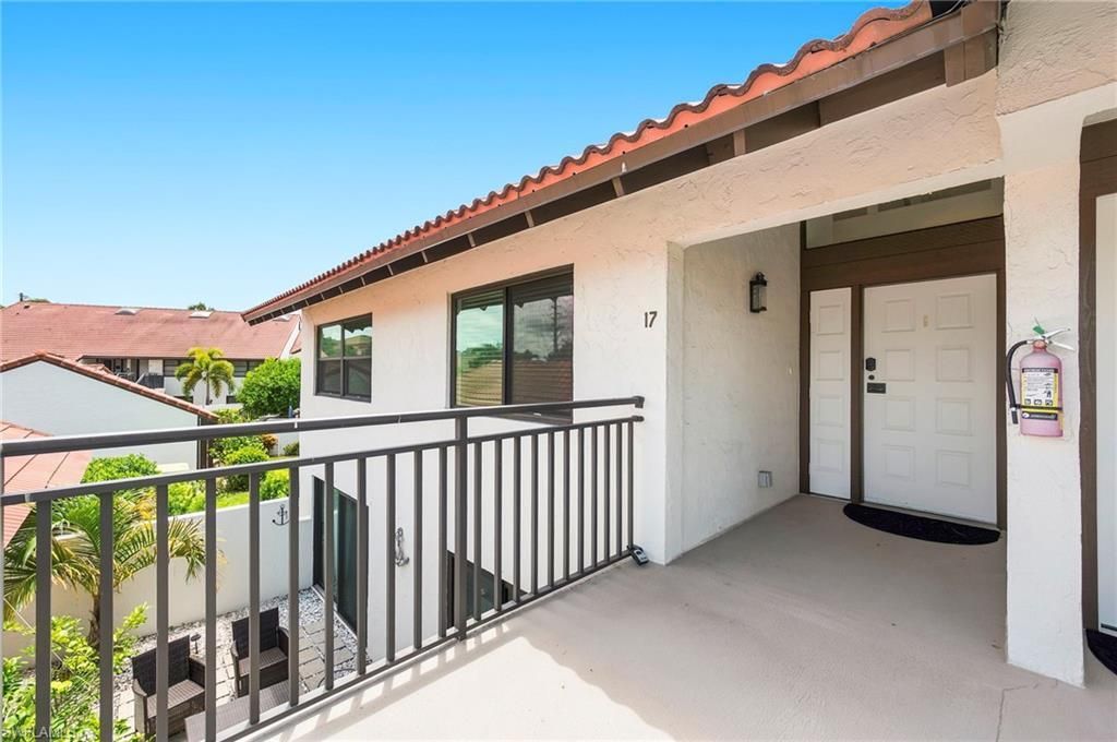 4092 Belair Ln, Unit 17, Naples, FL 34103 Photo