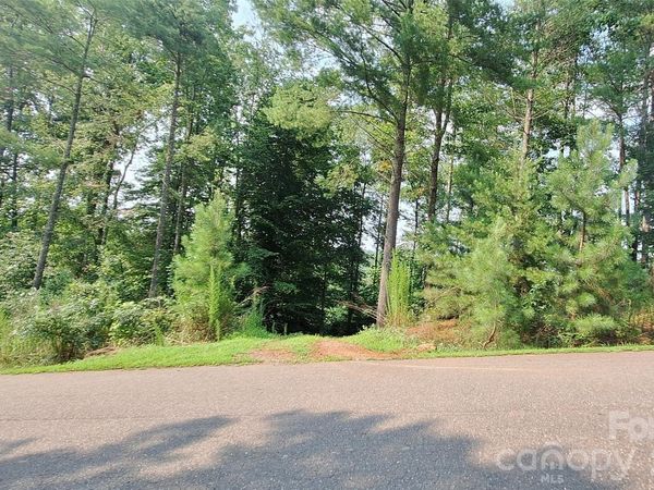 2620 Waterside Boulevard NW, Valdese, NC 28690