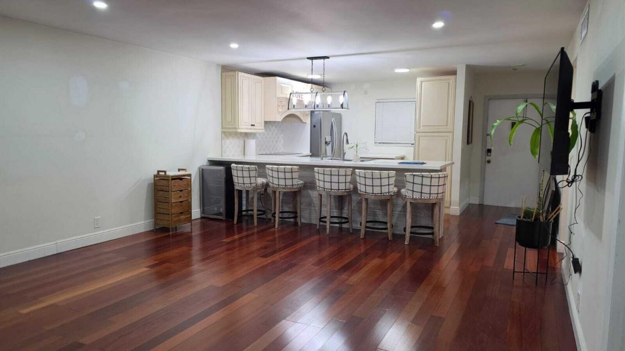100 Ashbury Road, Unit 206, Hollywood, FL 33024 Photo