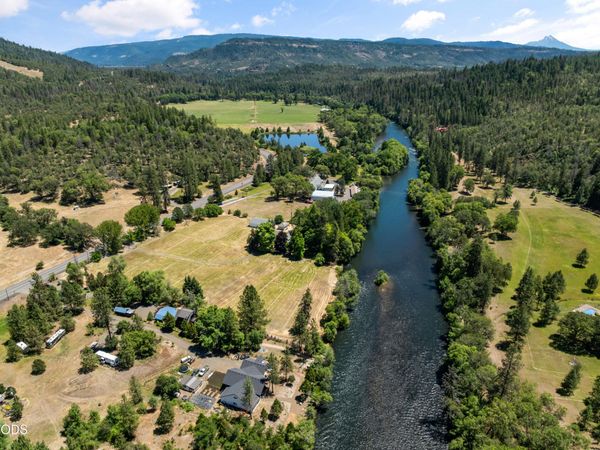 29560 Oregon 62, Trail, OR 97541