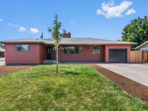 285 SW Claypool Street, Prineville, OR 97754
