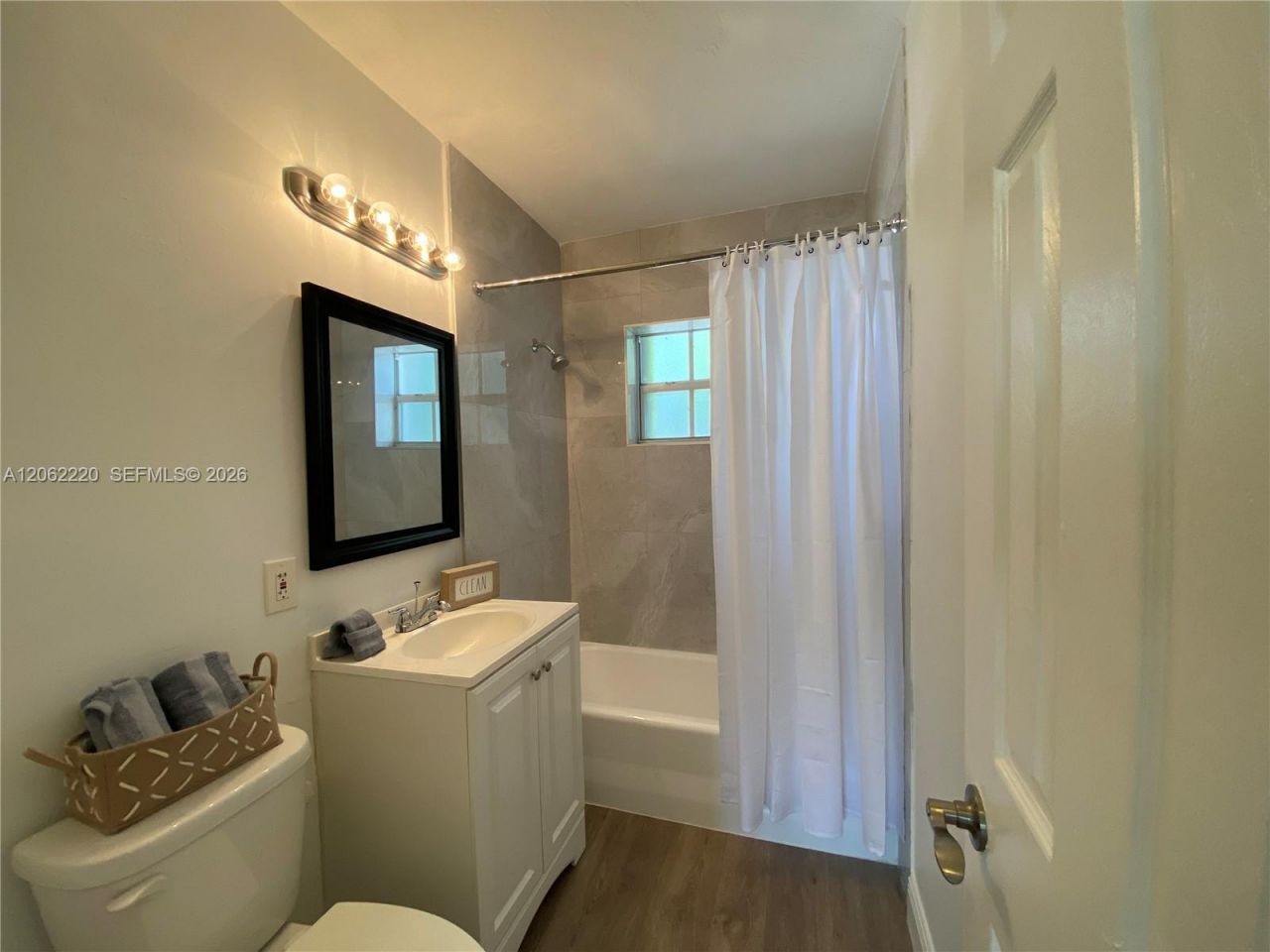 1120 SW 15th Ter , Fort Lauderdale, FL 33312 Photo