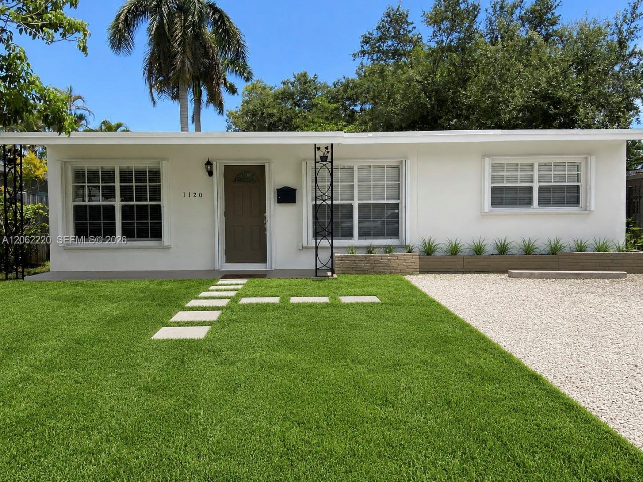 1120 SW 15th Ter, Fort Lauderdale, FL 33312 Photo