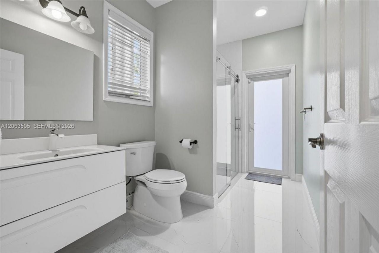 347 Fairmont Rd , Weston, FL 33326 Photo