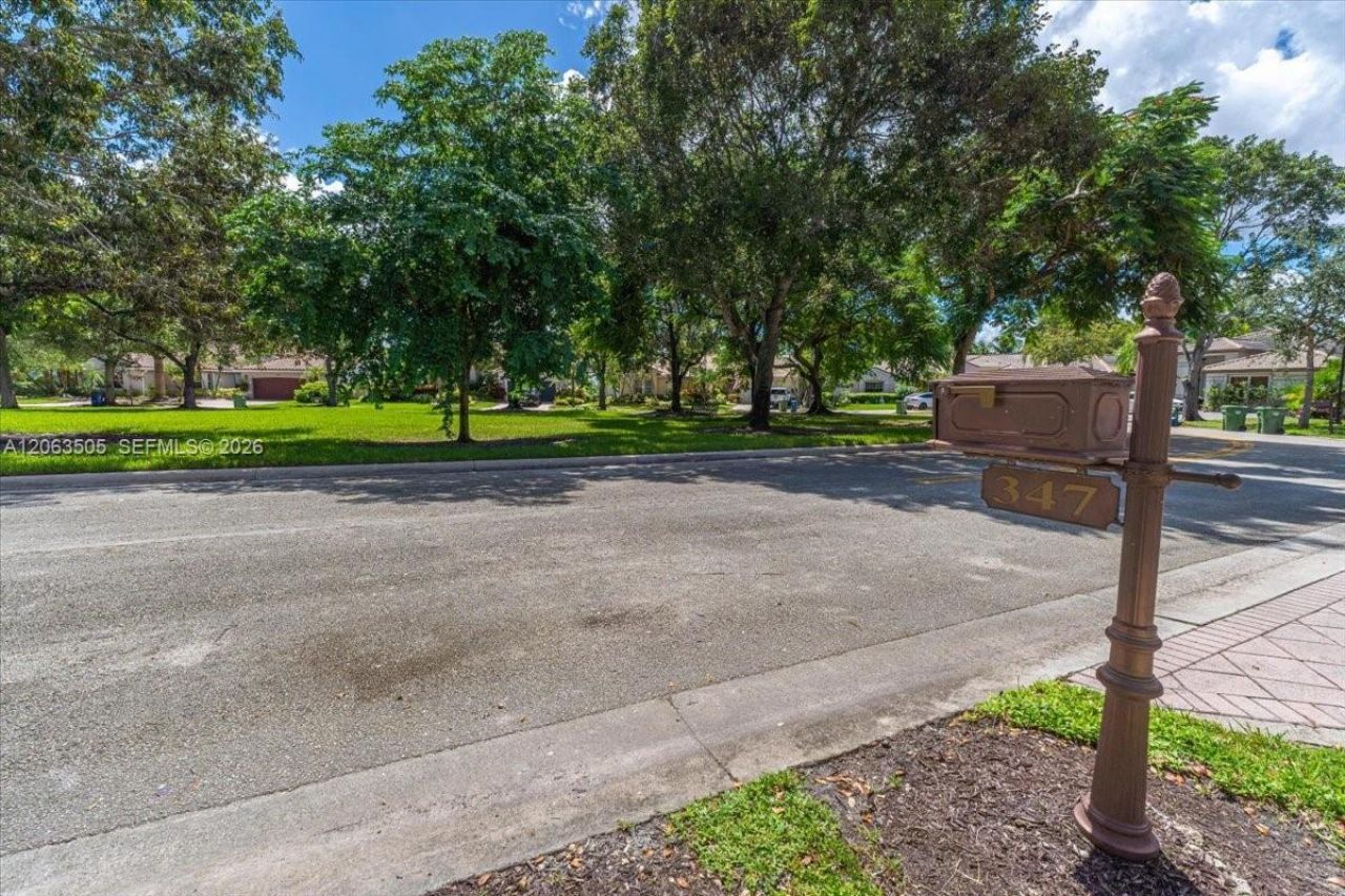 347 Fairmont Rd , Weston, FL 33326 Photo