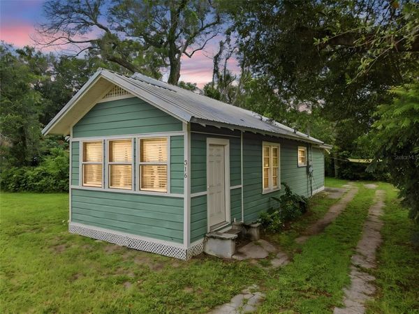 316 S AMELIA AVENUE , DELAND, FL 32724