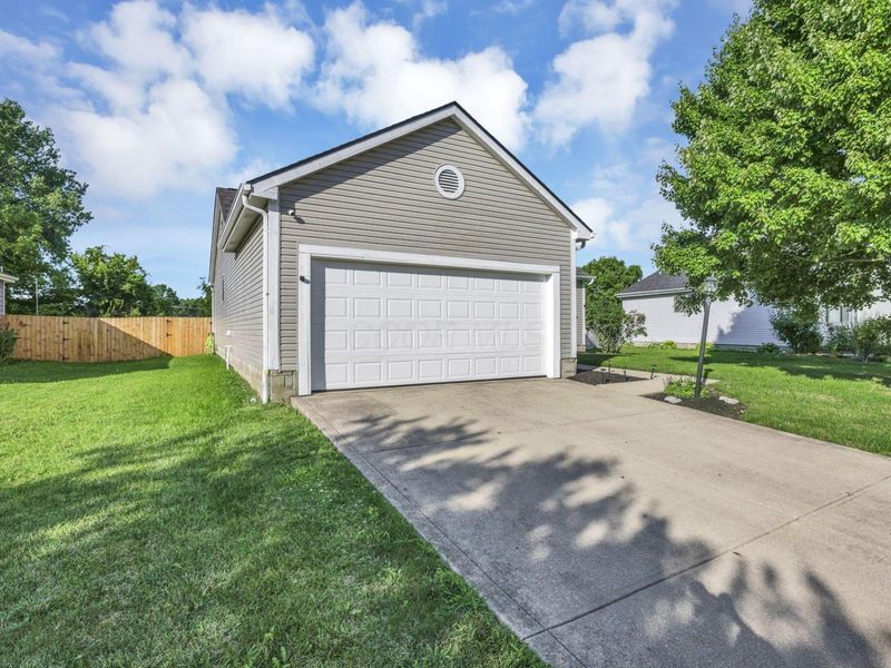 240 Pruden Drive, Pickerington, OH 43147 Photo 4