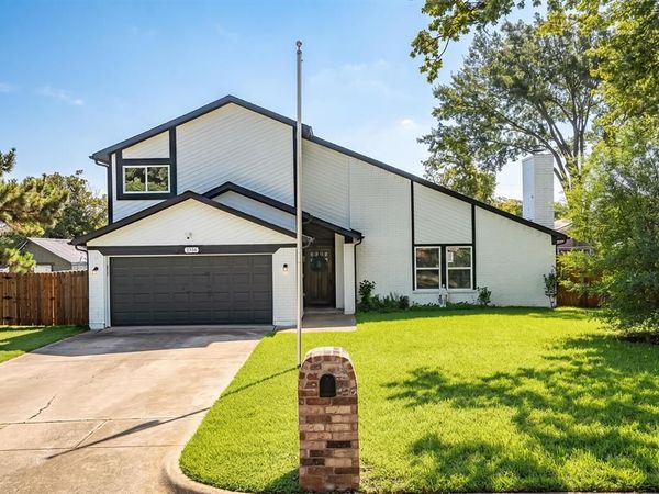 2316 Hummingbird Trail, Grapevine, TX 76051