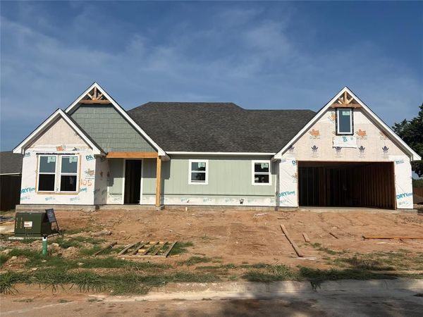 105 Vista Ridge Street , Glen Rose, TX 76043