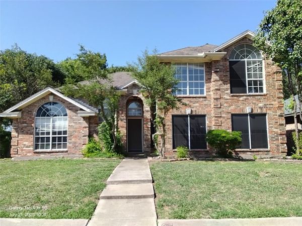2837 Perrine Place, Grand Prairie, TX 75052