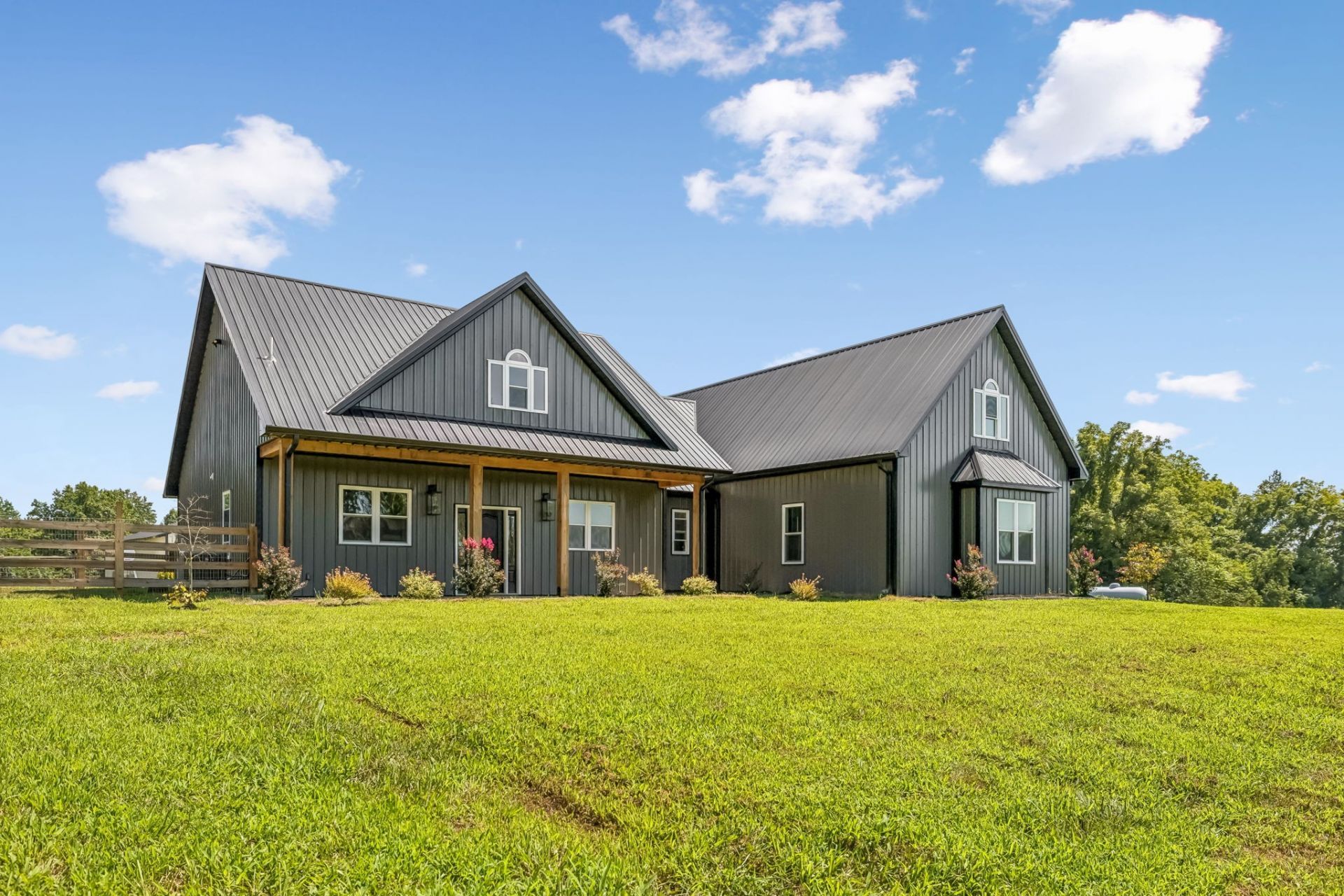 1129 Jim Read Road, Ashland City, TN 37015 Main Photo