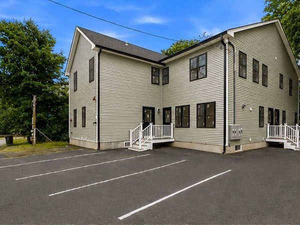 4 Mayhew St, Unit B, Framingham, MA 01702