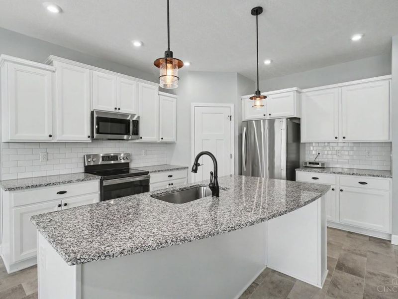 5100 Renaissance Park Drive, Middletown, OH 45005 Photo 14