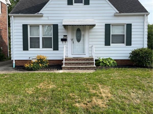 8304 Vista Avenue , Garfield Heights, OH 44125