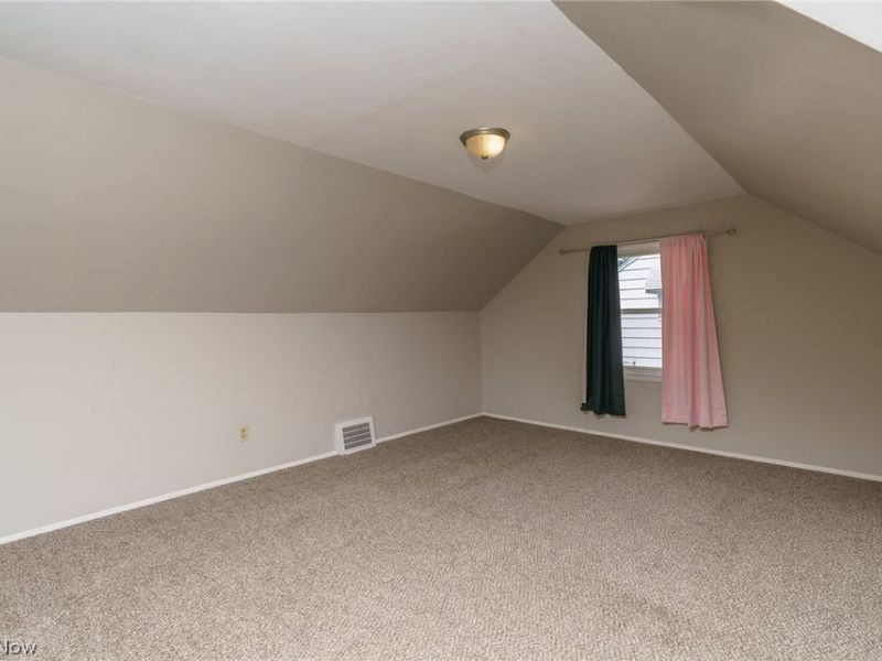8304 Vista Avenue, Garfield Heights, OH 44125 Photo 18