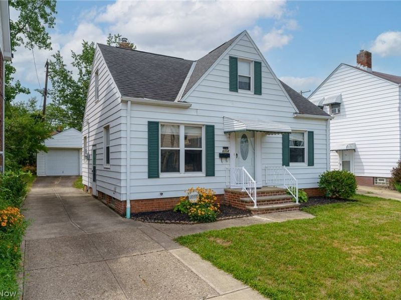 8304 Vista Avenue, Garfield Heights, OH 44125 Photo 3