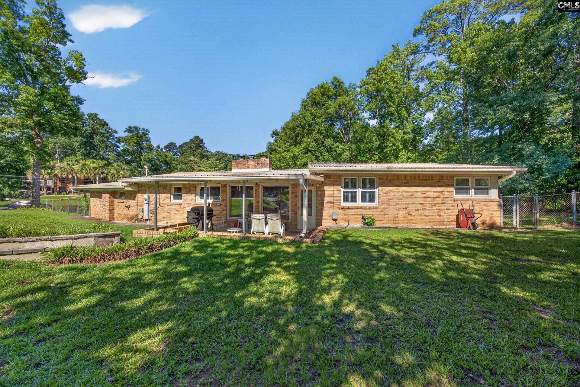 1520 Redwood Drive  Photo 6