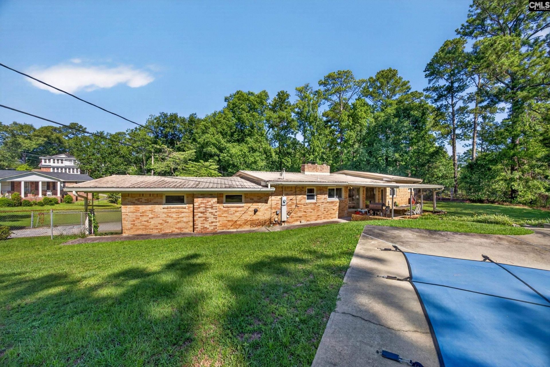 1520 Redwood Drive  Photo 8
