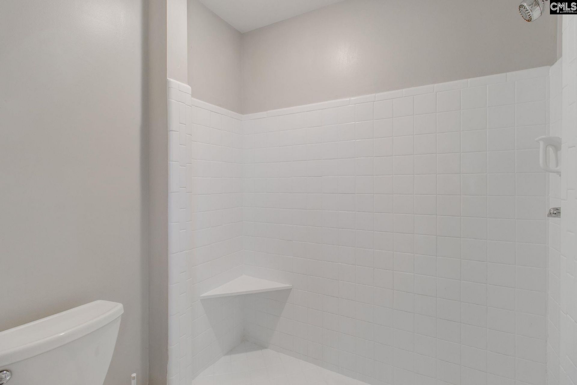 3600 Chateau Drive  Photo 17
