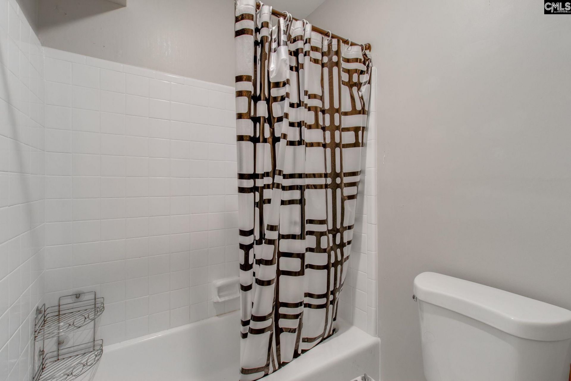 3600 Chateau Drive  Photo 21