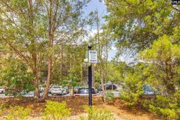 3600 Chateau Drive  photo 4