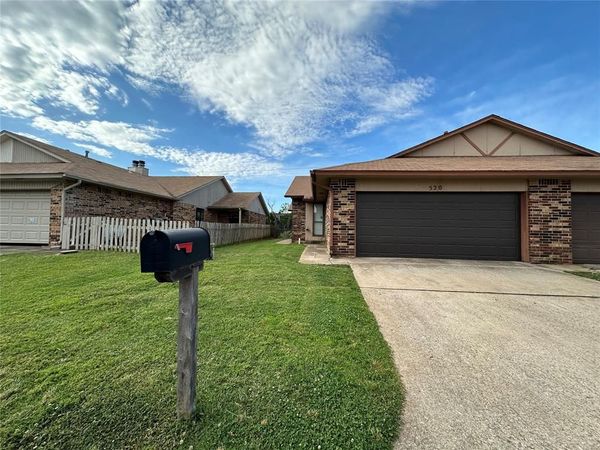 520 Peppertree Lane, Midwest City, OK 73110