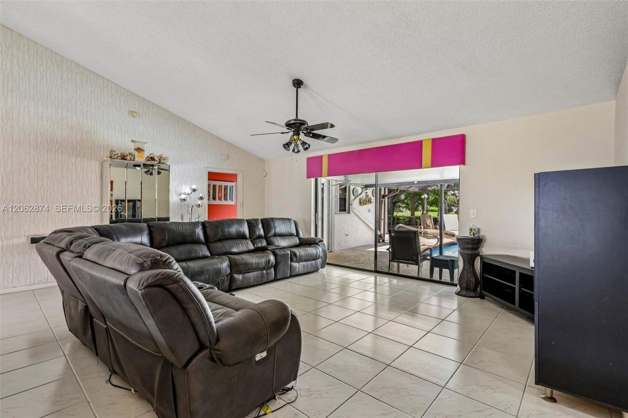 9768 Majestic Way, Boynton Beach, FL 33437 Photo