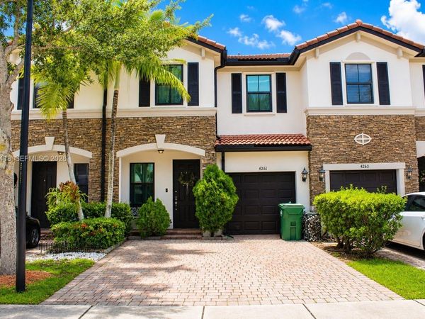 4261 SW 164th Ct , Miami, FL 33185