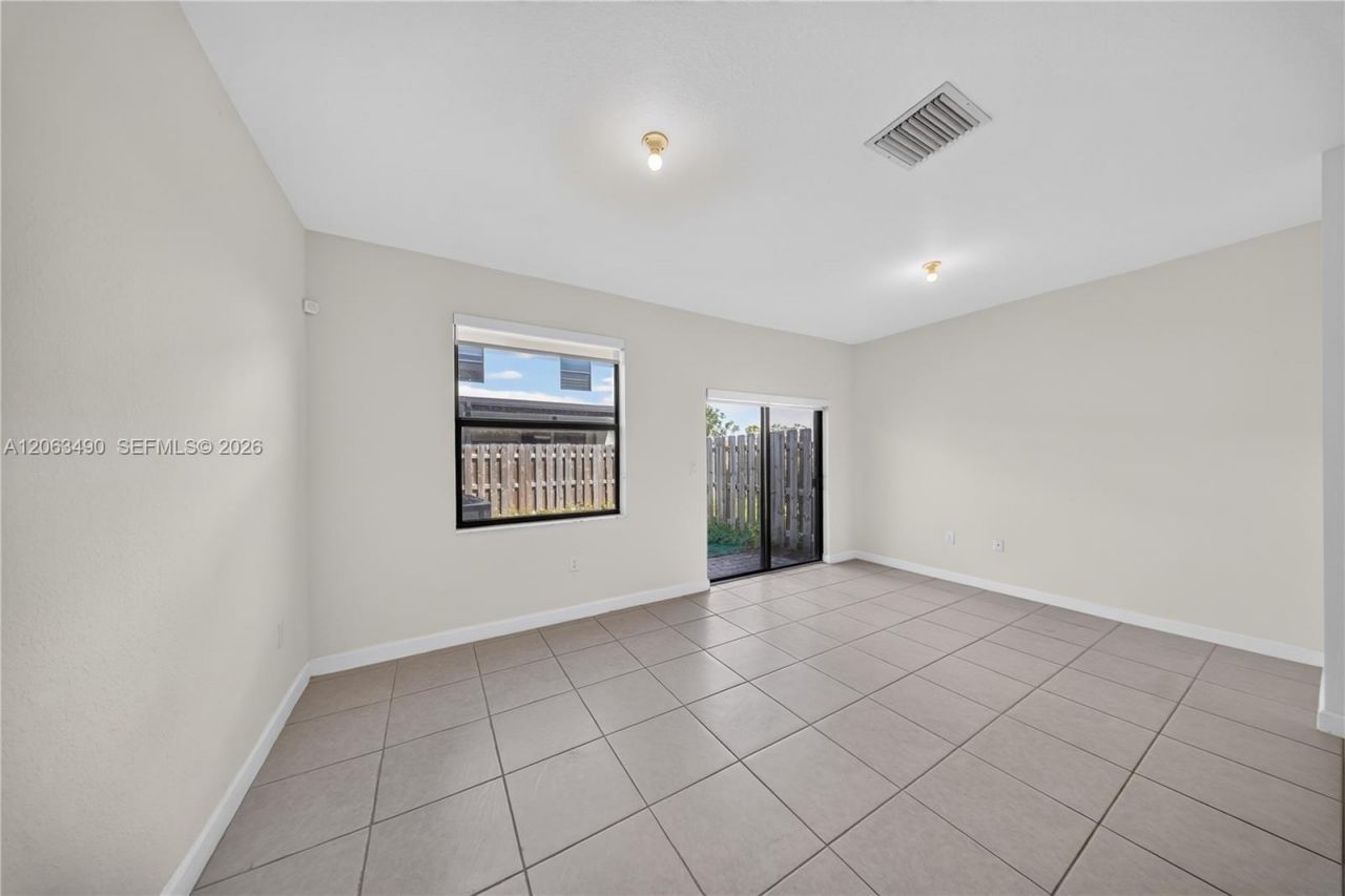 23450 SW 127th Pl, Homestead, FL 33032 Photo