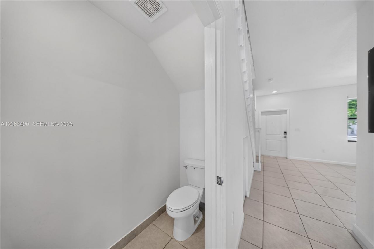 23450 SW 127th Pl, Homestead, FL 33032 Photo