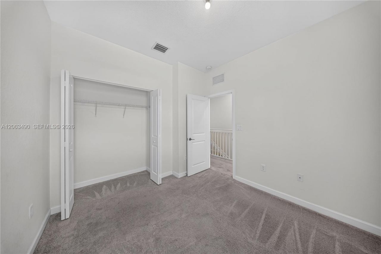 23450 SW 127th Pl, Homestead, FL 33032 Photo
