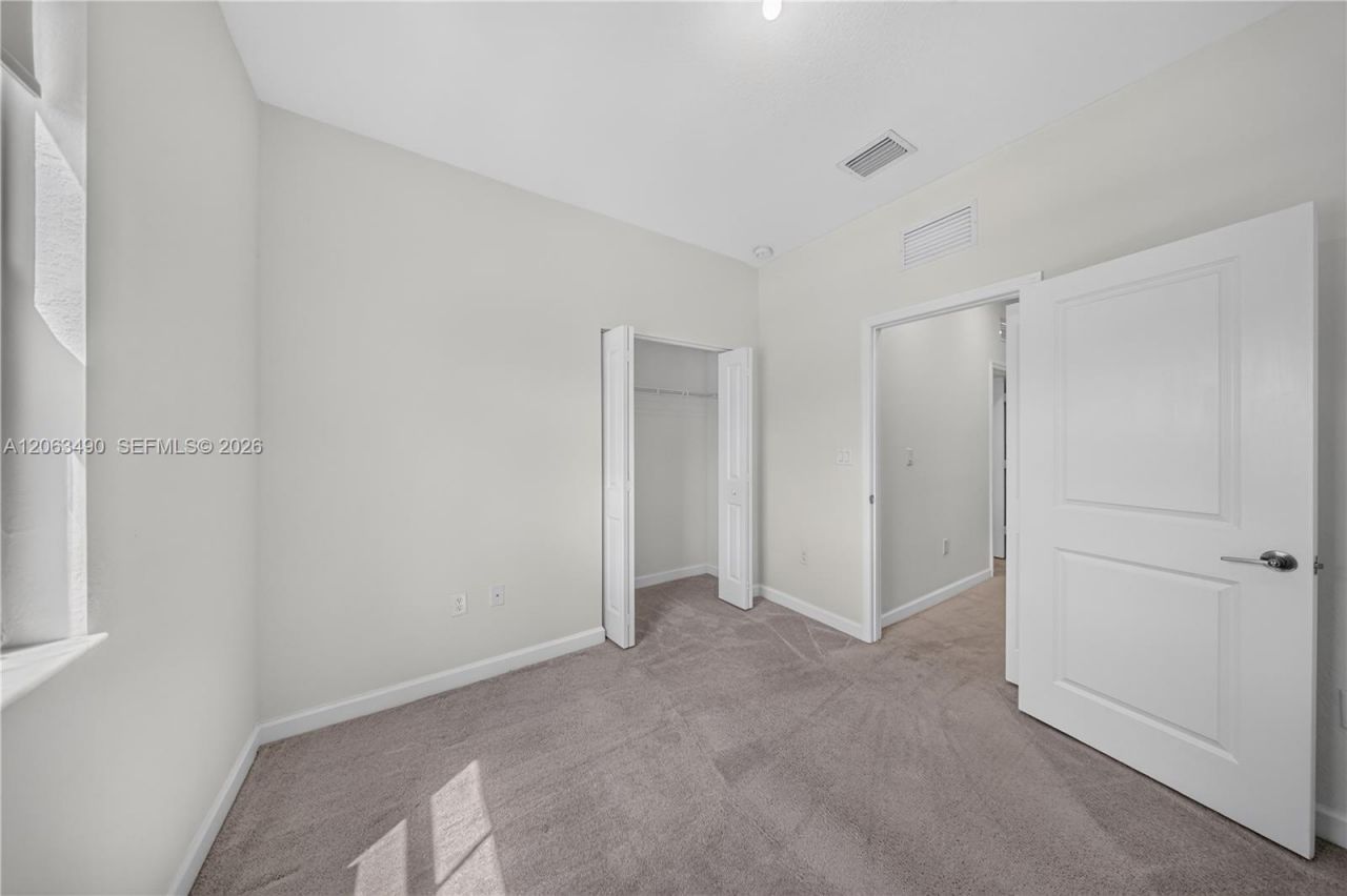 23450 SW 127th Pl, Homestead, FL 33032 Photo
