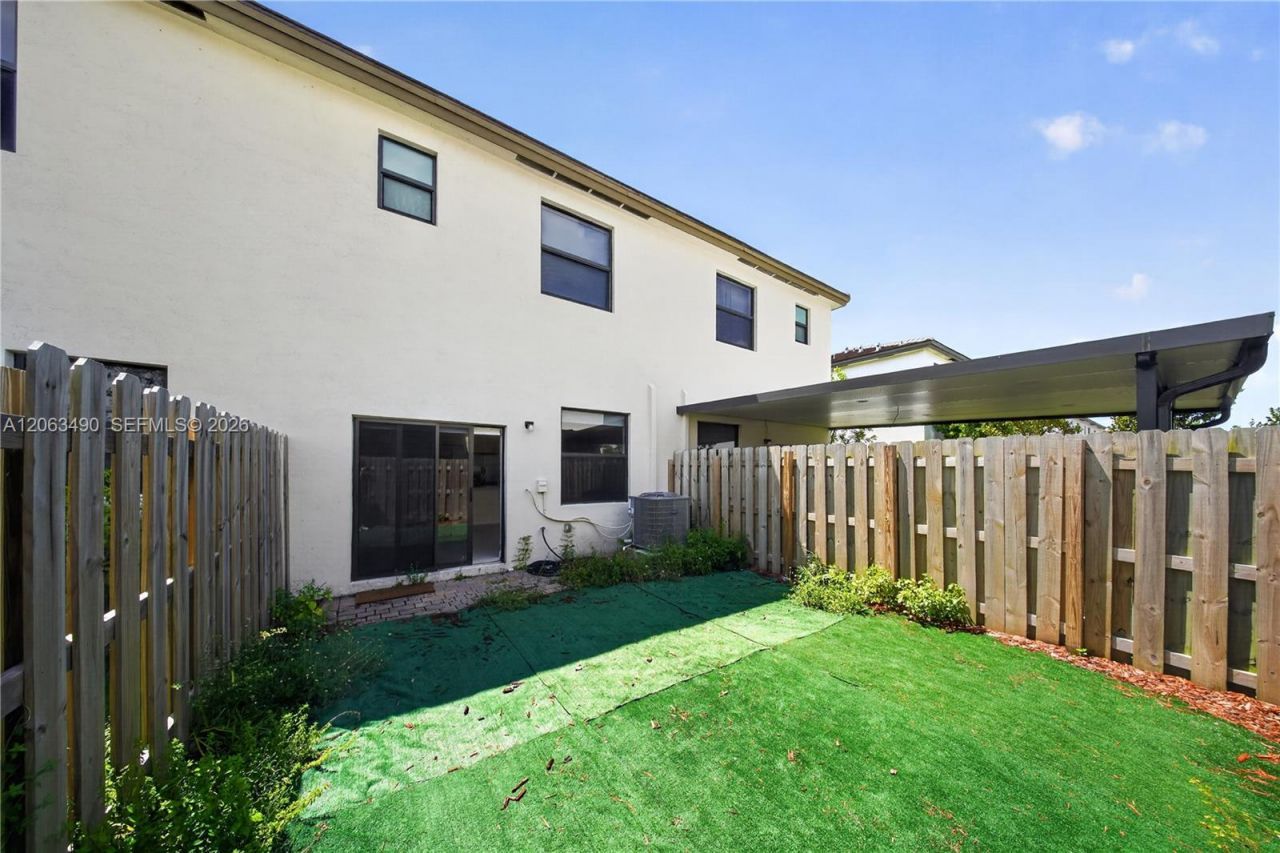 23450 SW 127th Pl, Homestead, FL 33032 Photo