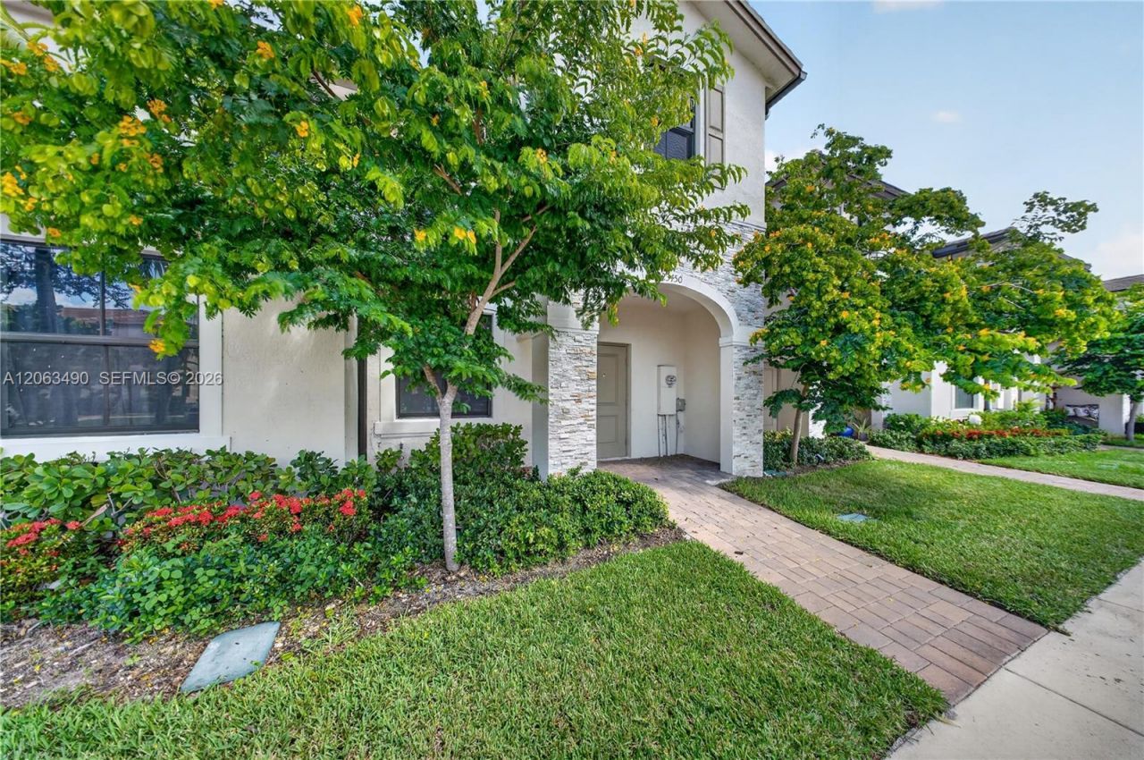 23450 SW 127th Pl, Homestead, FL 33032 Photo