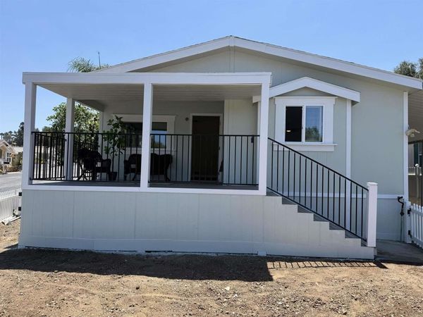 1301 S Hale Ave., Unit 44, Escondido, CA 92029