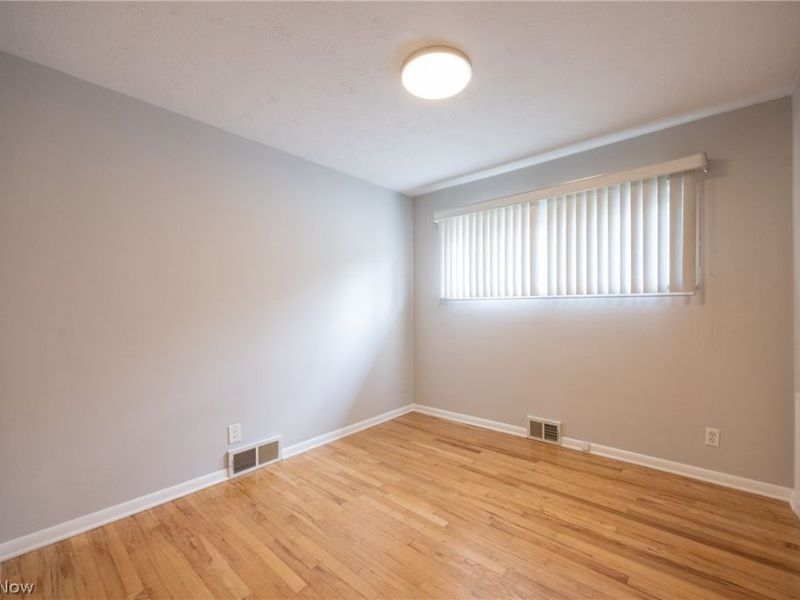 1668 Chelmsford, Mayfield Heights, OH 44124 Photo 21