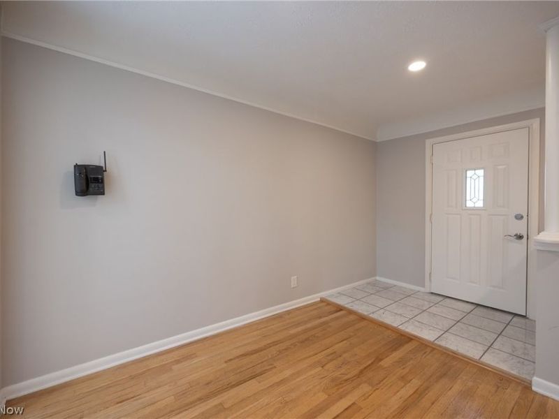 1668 Chelmsford, Mayfield Heights, OH 44124 Photo 4