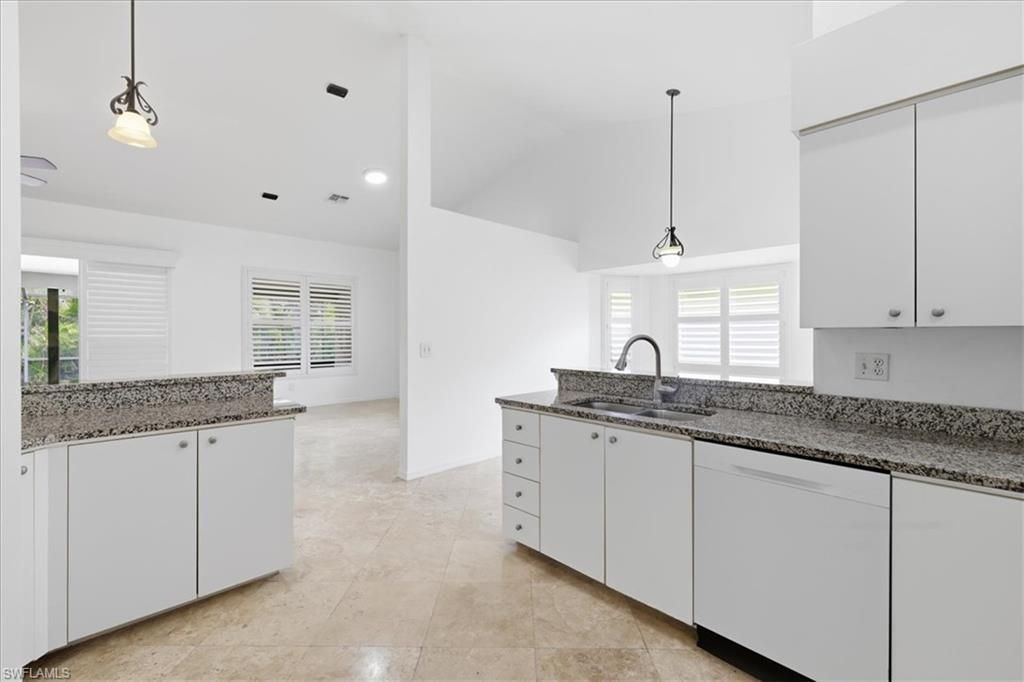 8137 Breton Cir, Fort Myers, FL 33912 Photo