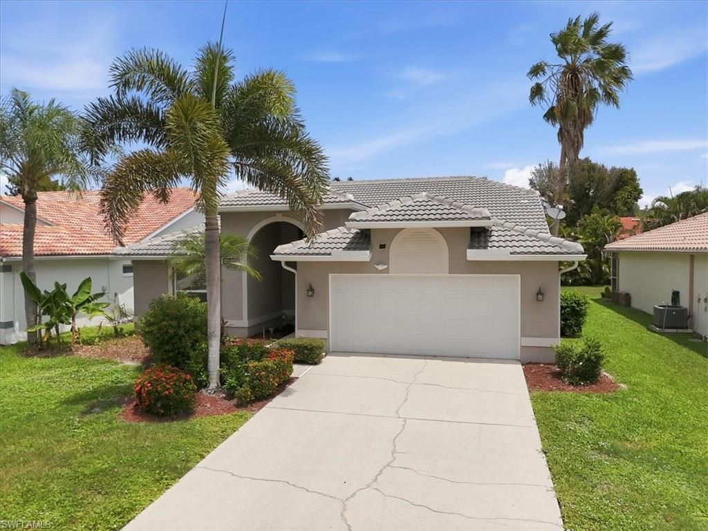 8137 Breton Cir, Fort Myers, FL 33912 Photo