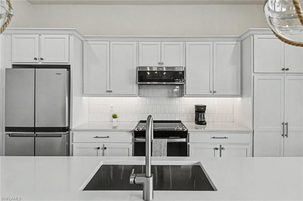 224 Fairweather Ln, Fort Myers Beach, FL 33931 Photo