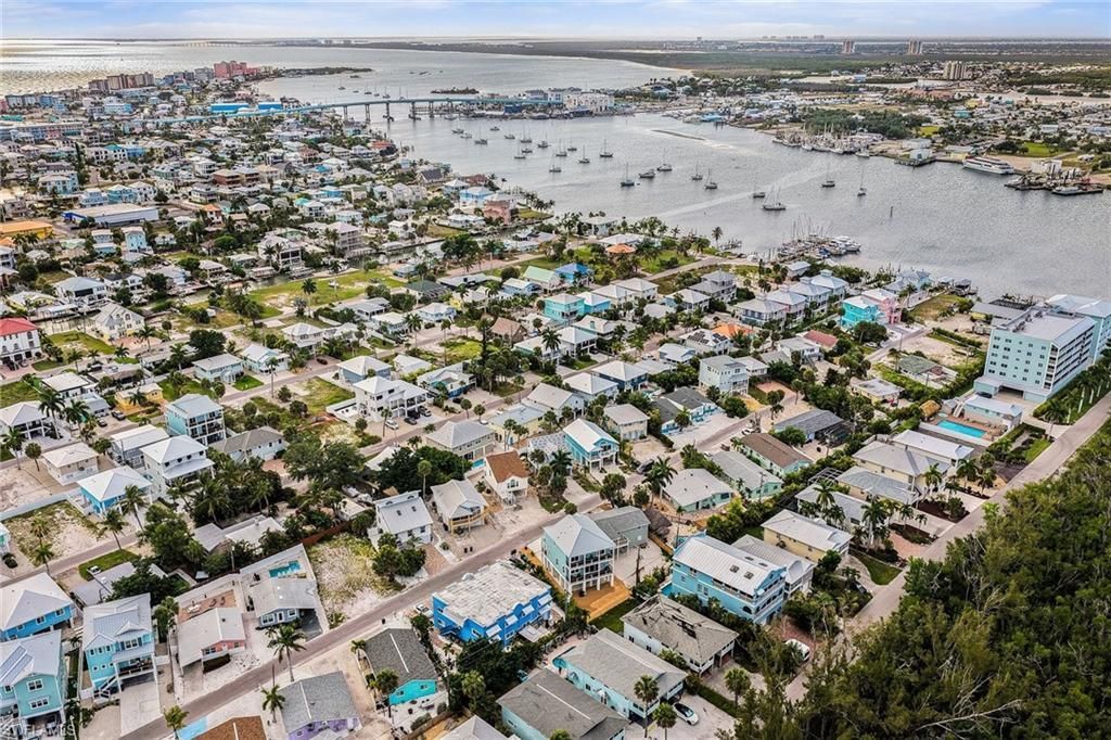 224 Fairweather Ln, Fort Myers Beach, FL 33931 Photo