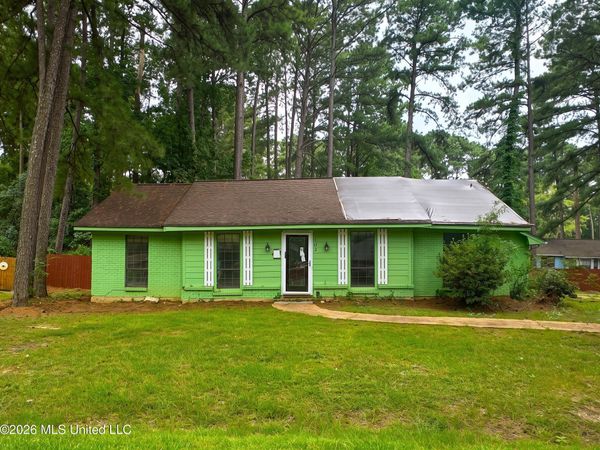 102 Dogwood Circle, Brandon, MS 39047